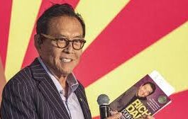 Robert Kiyosaki Ungkap 3 Aset yang Wajib Dimiliki Orang Pintar