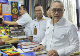 Zulhas Borong Pakaian Tanah Abang, Dukung UMKM & Banjir