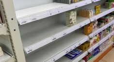 Supermarket Besar Tutup di RI, Preman Jadi Salah Satu Alasan