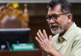 Zarof Ricar Terima Gratifikasi Rp 1 T, Tak Bisa Pensiun Tenang